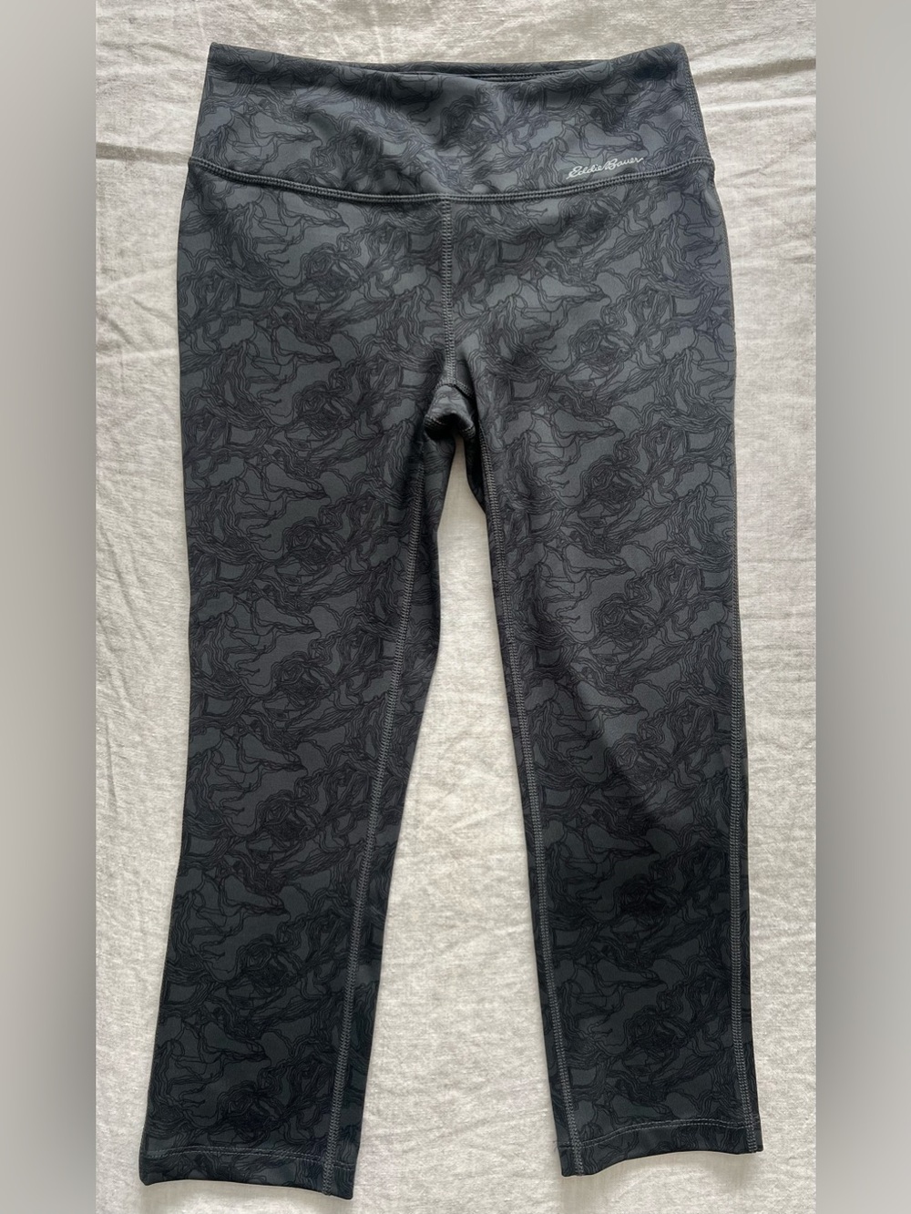 Eddie Bauer Cropped Trail Leggings